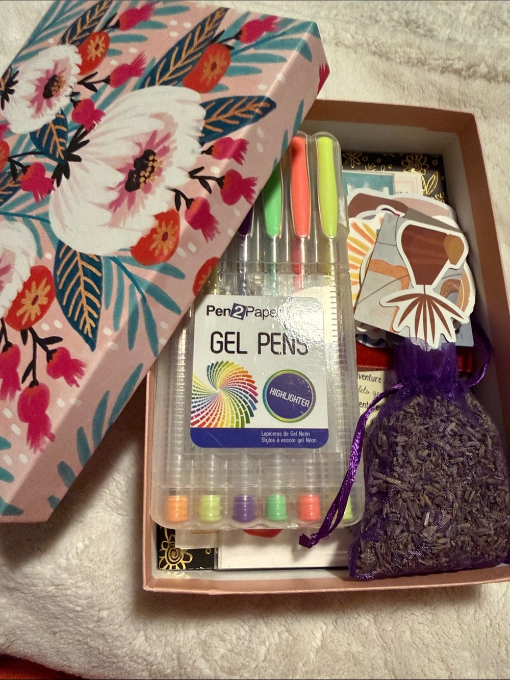 NOTEBOOK & ACCESSORIES BUNDLE - Picture 10 of 10